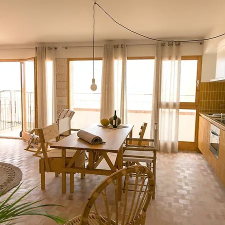 Moll Petit - Turismo De Interior *