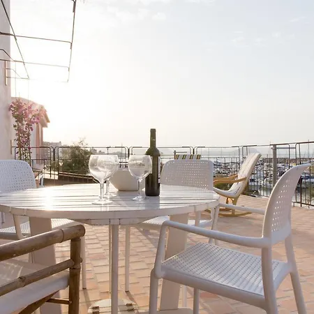 Moll Petit - Turismo De Interior *