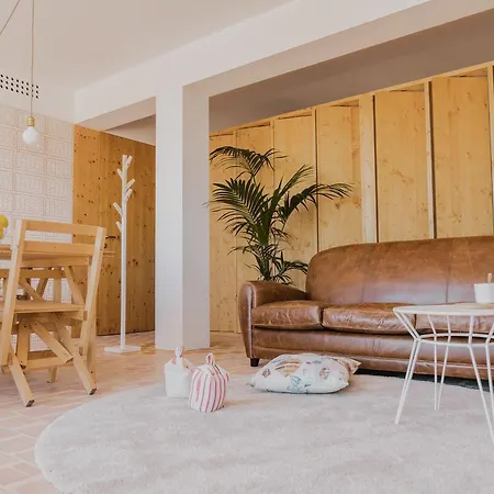 Moll Petit - Turismo De Interior *